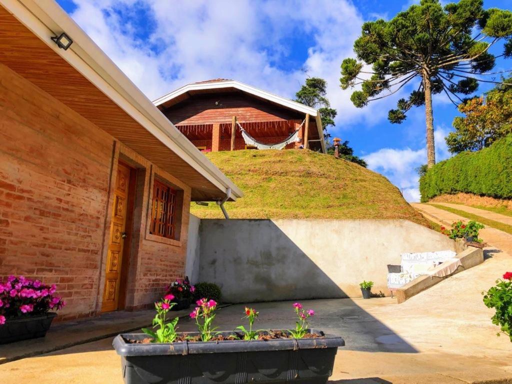 Casa Aconchegante Na Montanha Apartment Campos do Jordao Ngoại thất bức ảnh