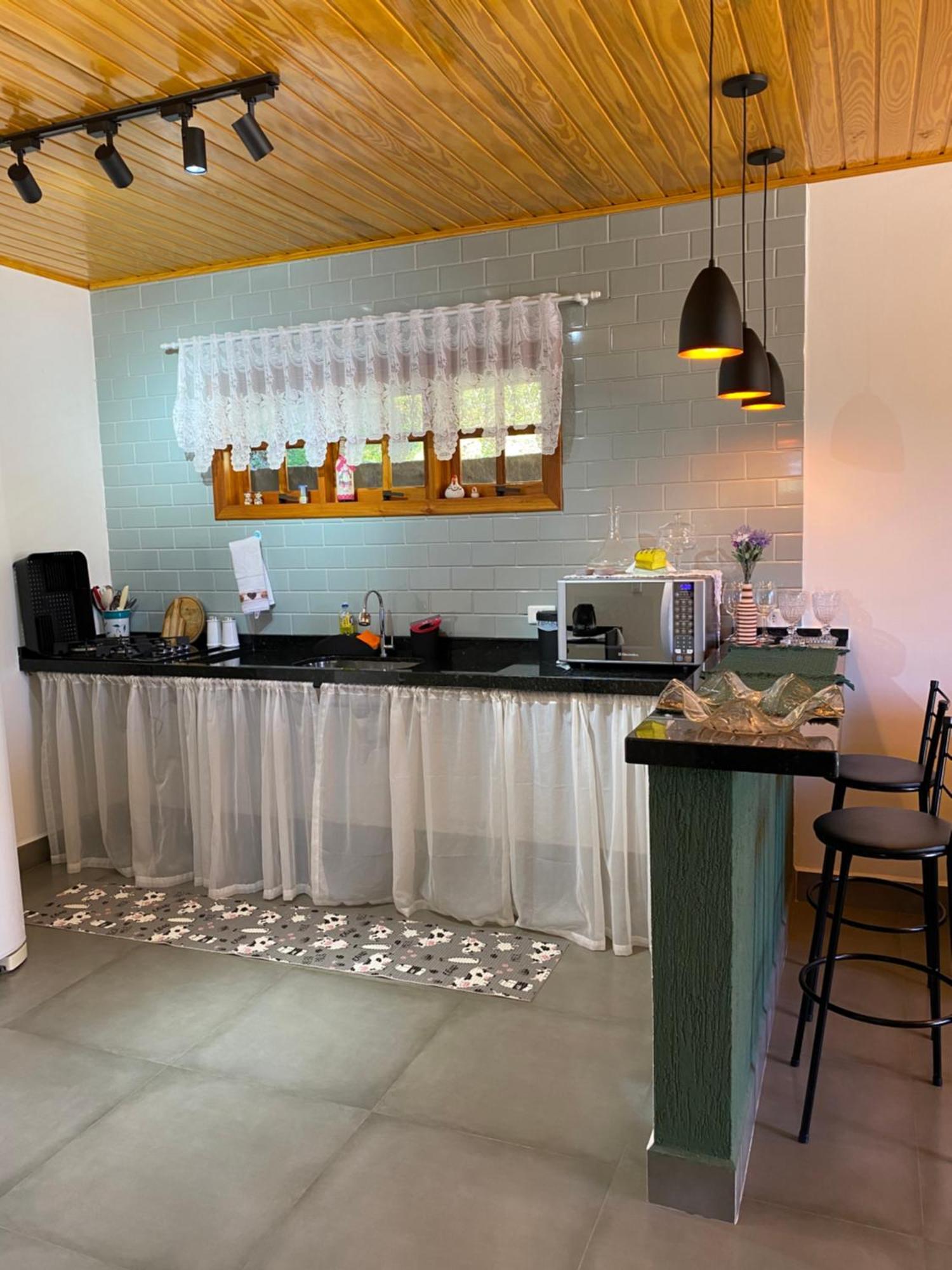 Casa Aconchegante Na Montanha Apartment Campos do Jordao Ngoại thất bức ảnh