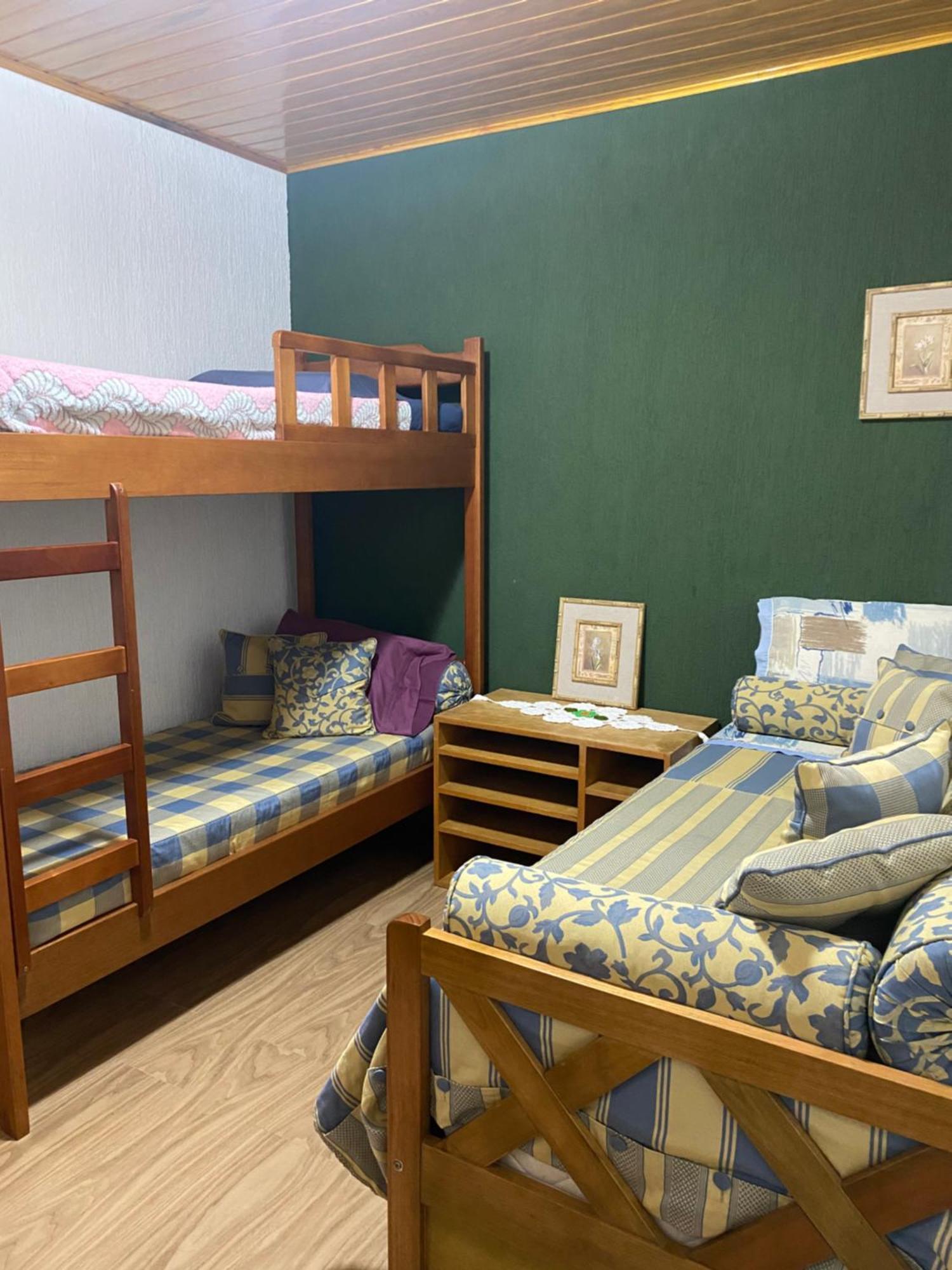 Casa Aconchegante Na Montanha Apartment Campos do Jordao Ngoại thất bức ảnh