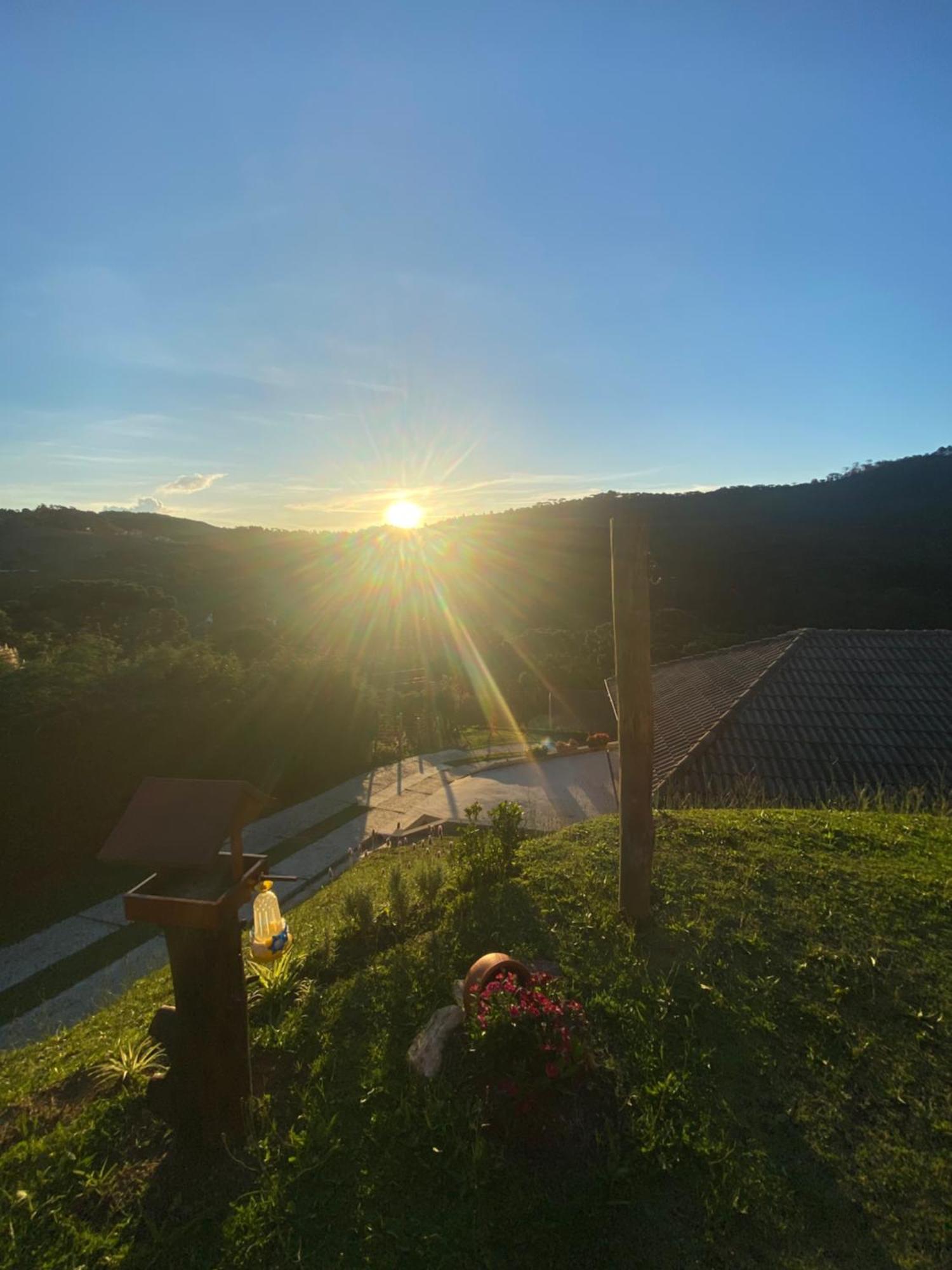 Casa Aconchegante Na Montanha Apartment Campos do Jordao Ngoại thất bức ảnh
