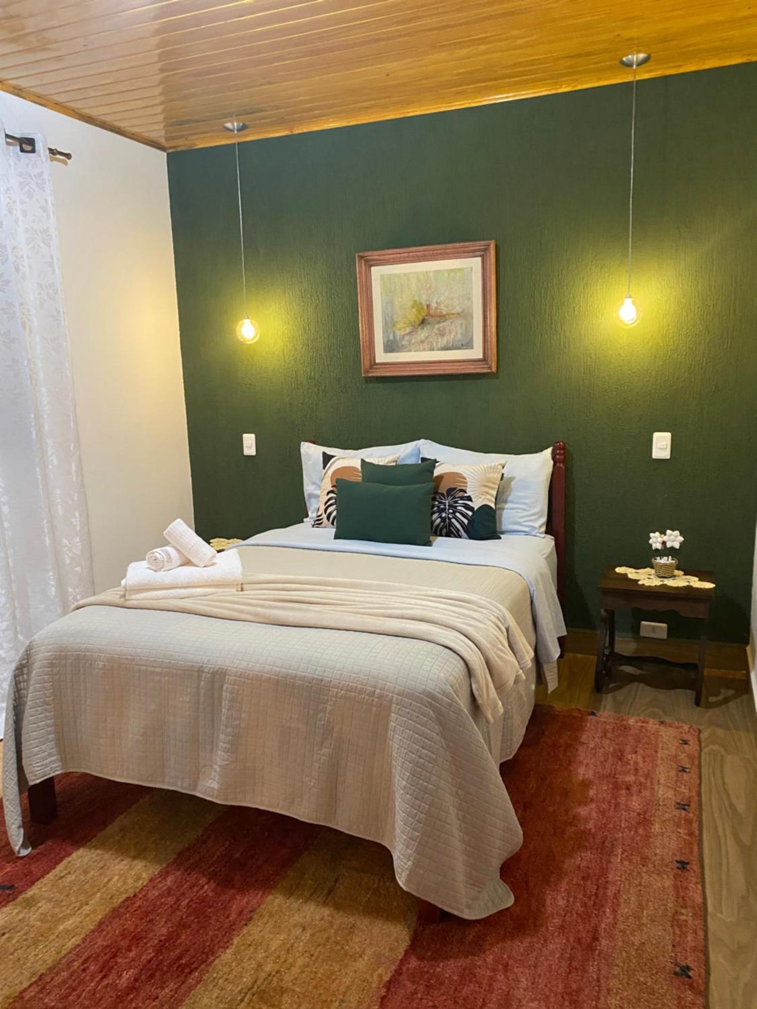 Casa Aconchegante Na Montanha Apartment Campos do Jordao Ngoại thất bức ảnh