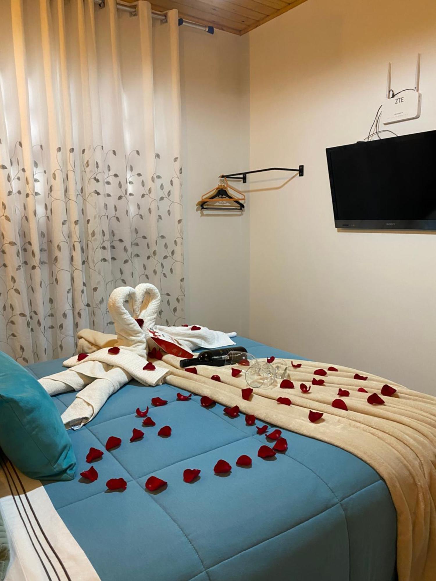 Casa Aconchegante Na Montanha Apartment Campos do Jordao Ngoại thất bức ảnh